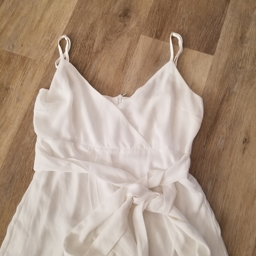 Lucy In The Sky White Ruffle Wrap Mini Dress Size Medium - Picture 3 of 12